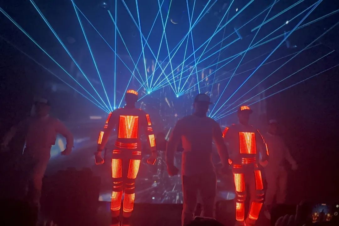 23岁男大每周去一次长沙gay吧，自嘲快变“老鸨”了（长沙同志多不）