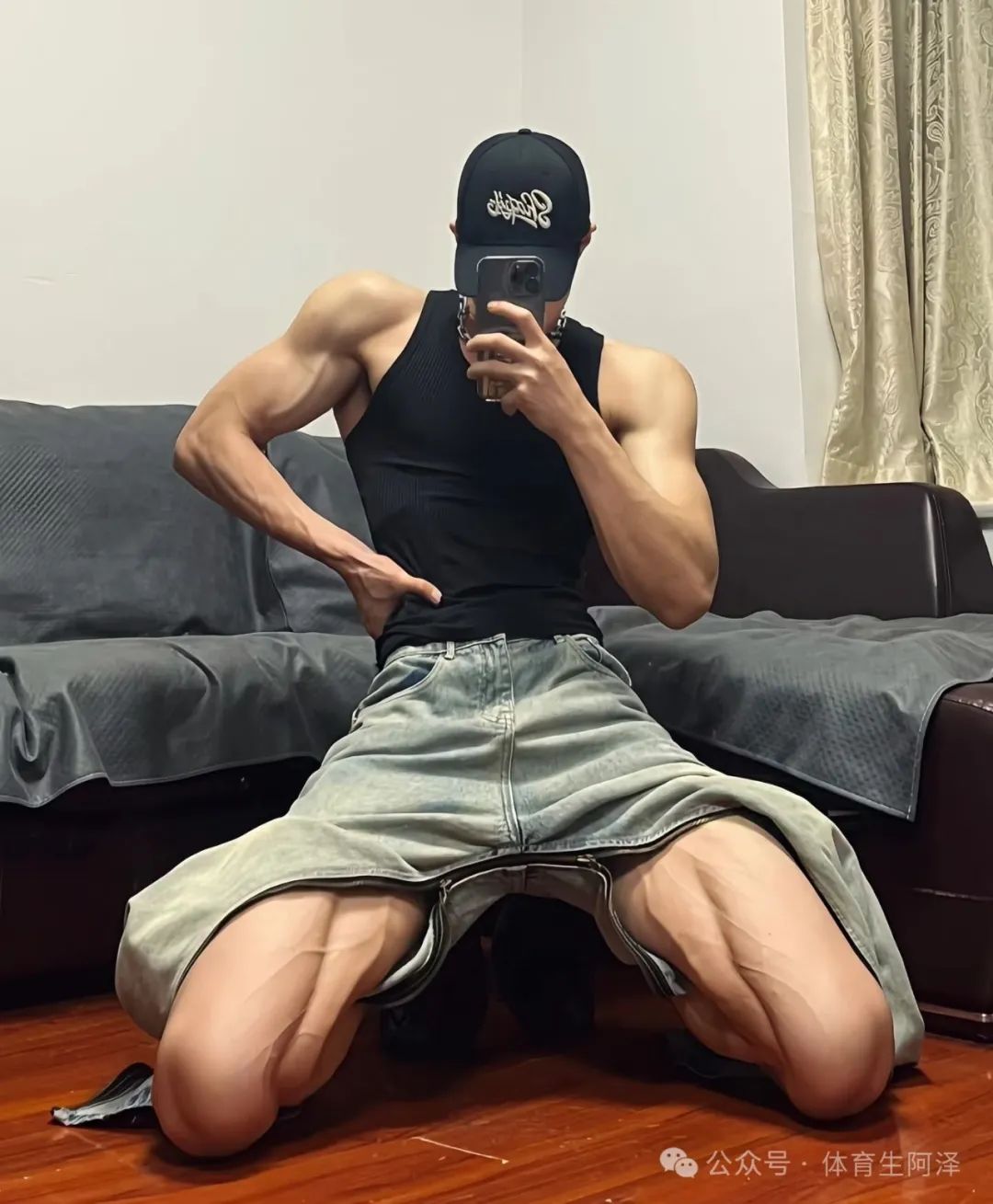 山东体院黑皮高弹体育生，人形打桩机，1s属性满满…….（山东体育生训练机构）